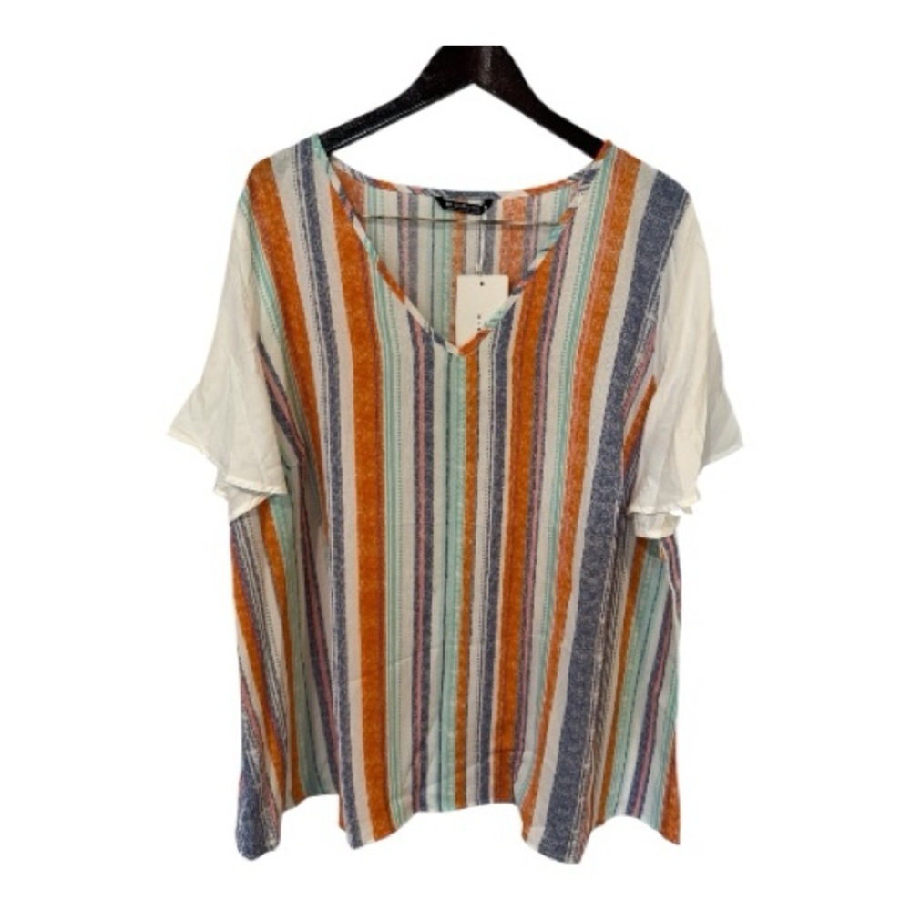 BloomChic Colorful Striped Short Sleeve Top. Size 22/24.